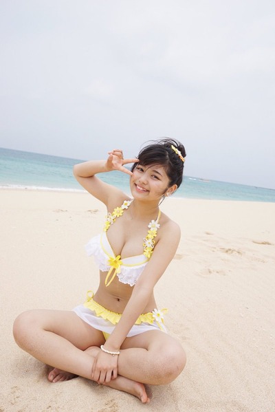 【衝撃】グラビアの申し子北野瑠華のおっぱいが凄いwww(画像まとめ)