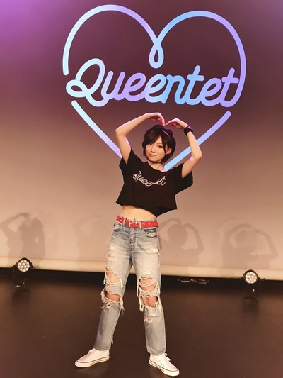 太田夢莉のヘソ出しまるがｷﾀ━(ﾟ∀ﾟ)━!