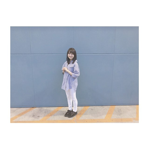 【SKE48】小畑優奈ちゃん、びんぼっちゃまみたいな服で握手会に参加