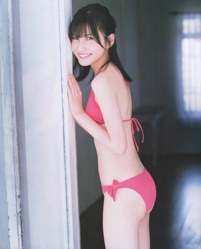 【画像あり】岡田奈々ちゃんや谷口めぐちゃんみたいなオッ●イ小さい子ってどう思う？